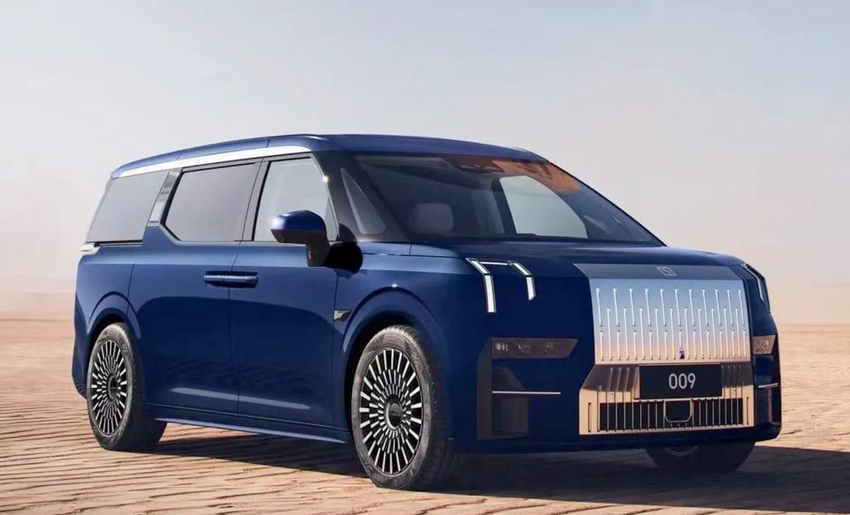 El Zeekr 009 se convertirá en el ¡primer monovolumen en la historia de Volvo!